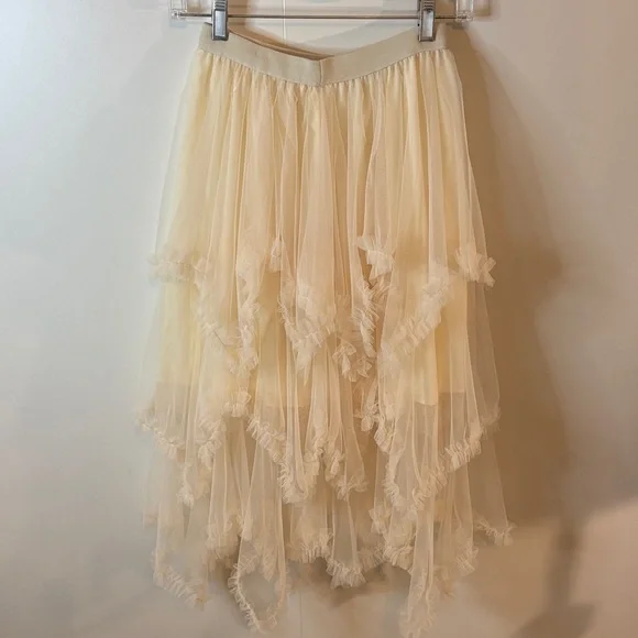 Elegant Cream Layered Tulle Skirt | High Waist | Fairycore Flowing - Picture 2 of 4